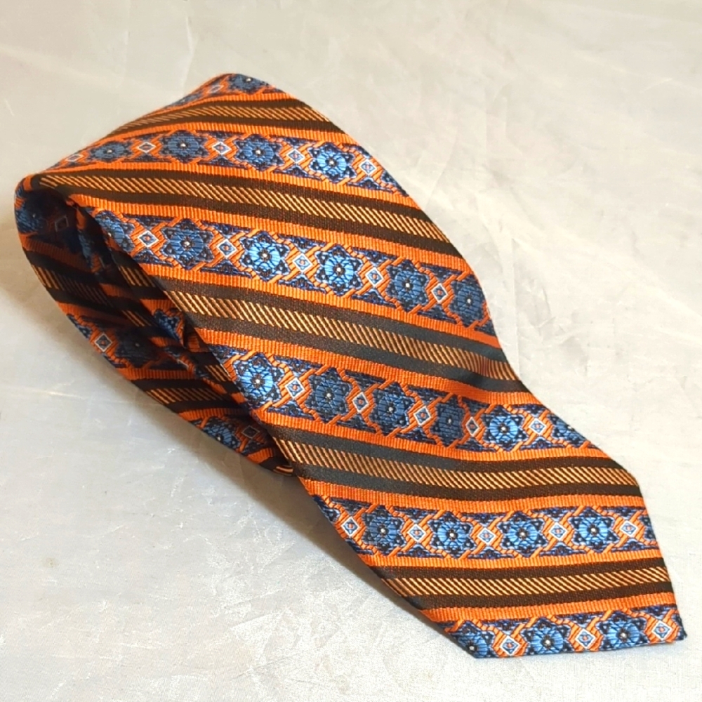 Vintage CTR Clothing Y2K Elegant Brown, Orange and Blue Striped Necktie Tie
